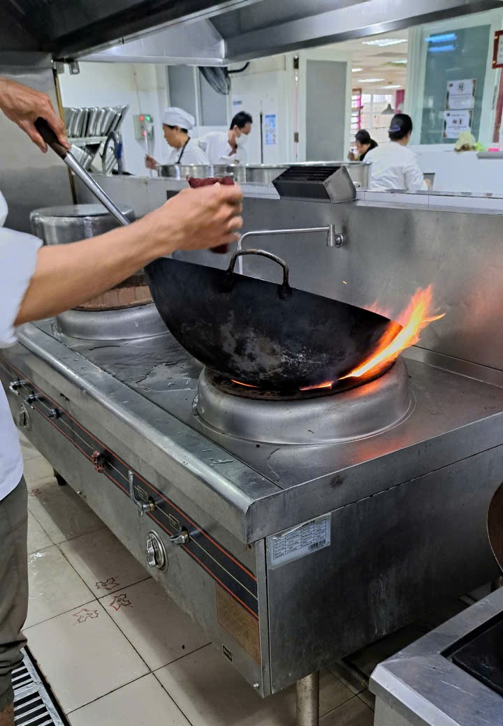 sửa bếp công nghiệp bếp nhà hàng